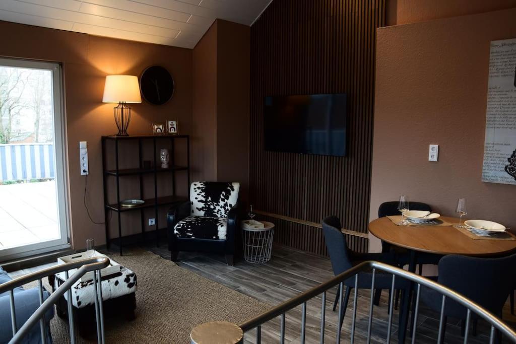 Maisonette Wohnung Mit Dachterrasse - Keine Vermietung An Monteure Düren - Eifel エクステリア 写真