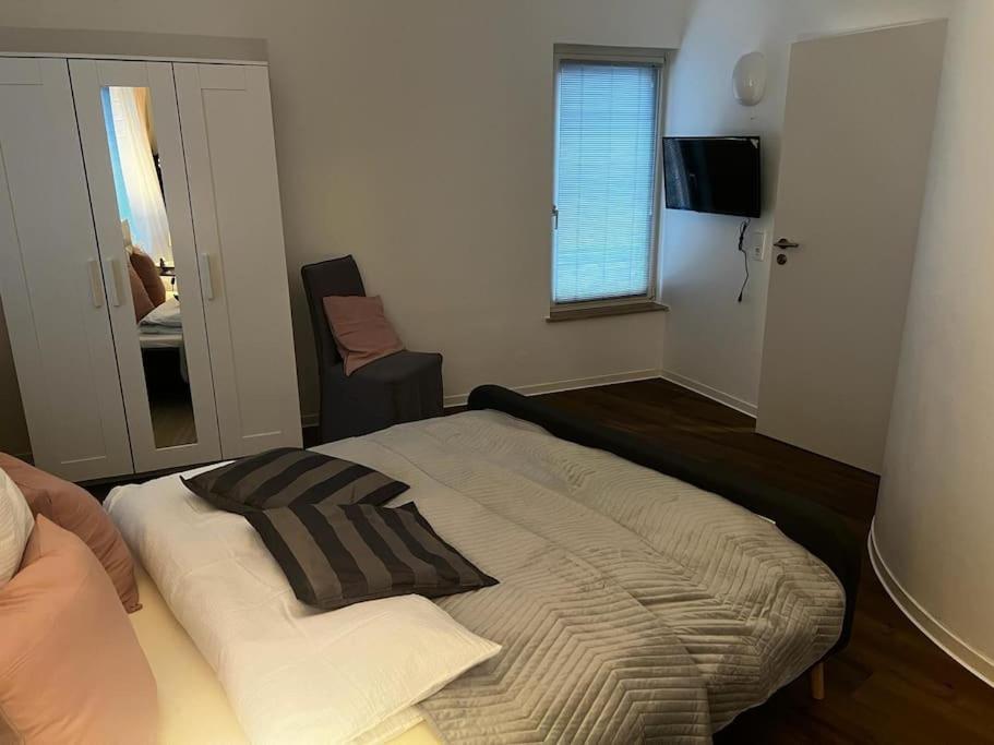 Maisonette Wohnung Mit Dachterrasse - Keine Vermietung An Monteure Düren - Eifel エクステリア 写真